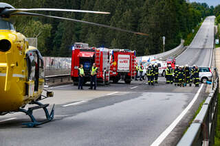 Sieben Verletzte nach Crash auf der Neufeldnerbrücke KASTNER_2020071715269093_003.jpg