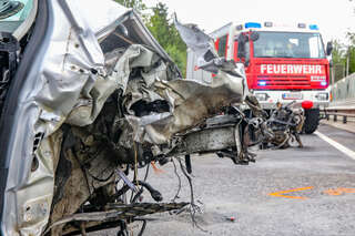 Sieben Verletzte nach Crash auf der Neufeldnerbrücke KASTNER_2020071715379122_012.jpg