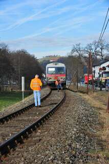 Auto krachte an Bahnübergang in Zug: Autofahrerin (31) tot zugunfall-010.jpg