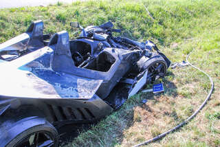 X-Bow nach Verkehrsunfall ausgebrannt E200800041_02.jpg