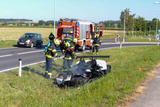 X-Bow nach Verkehrsunfall ausgebrannt E200800041_04.jpg