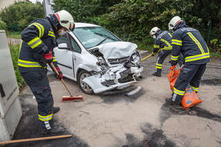Schwerer Crash auf Ruflinger Straße in Leonding BAYER_AB2_3648-Bearbeitet.jpg