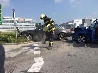 Verkehrsunfall in Schörfling am Attersee E200900995_04.jpg