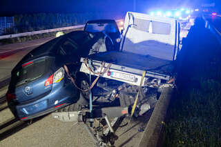 Bulgarischer Autotransporter verunfallte auf der Autobahn FOKE_2020091304358715_049.jpg