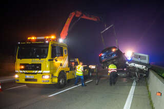 Bulgarischer Autotransporter verunfallte auf der Autobahn FOKE_2020091304598723_059.jpg
