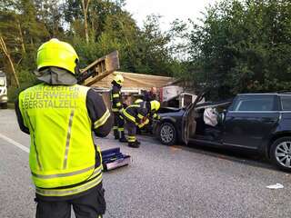 Fünf Verletzte bei Verkehrsunfall - Wels-Land FB_IMG_1600846761659.jpg