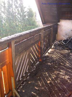 Dachstuhl in Vollbrand: Familie mit drei Kinder kann sich retten dachstuhl-in-vollbrand-038.jpg