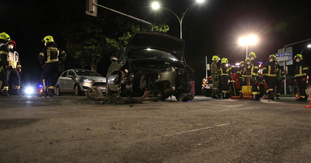 Verkehrsunfall in Steyr fordert zwei Verletzte