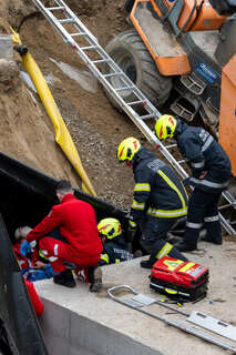 Bauarbeiter auf Baustelle in Asten verletzt FOKE-2020102213110375-045.jpeg