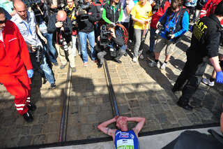Platz drei für Pröll beim Marathon-Debüt in Linz aber kein Olympia-Limit. linzmarathon-090.jpg