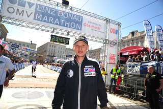 Platz drei für Pröll beim Marathon-Debüt in Linz aber kein Olympia-Limit. linzmarathon-109.jpg