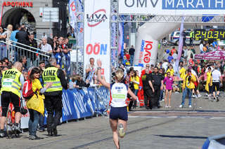 Platz drei für Pröll beim Marathon-Debüt in Linz aber kein Olympia-Limit. linzmarathon-113.jpg
