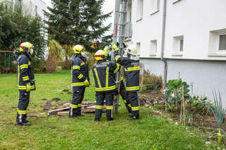 Drei Feuerwehren bei Küchenbrand im Einsatz BAYER-AB2-6325.jpeg