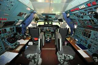 Schwergewicht in Flugzeug verladen antonov-panalpina-033.jpg