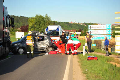 Schwerer Verkehrsunfall  im  Nachmittagsverkehr vu-b310-002.jpg