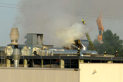 Großbrand bei Rübig in Marchtrenk brand-firma-ruebig-001.jpg