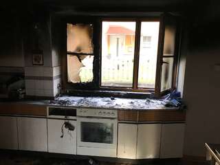 Brand Wohnhaus - Küche geriet in Flammen IMG-1453.jpeg
