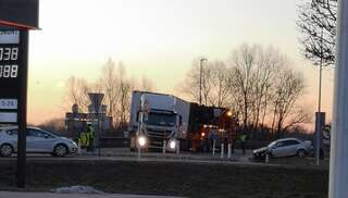 Verkehrschaos nach Unfall auf der Donaubrücke Mauthausen IMG-20210125-080403.jpeg