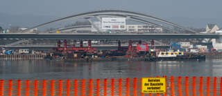 Neue Donaubrücke wird "eingeschwommen" FOKE-2021022311357868-015.jpeg