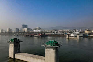 Neue Donaubrücke wird "eingeschwommen" FOKE-202102231145-003.jpeg