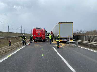 Schwerer LKW Unfall auf der B1 zwischen Enns und Asten IMAGE-2021-03-17-10-41-47.jpeg