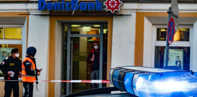 Bank in Linzer Innenstadt überfallen FOKE-2021031717100241-079.jpeg