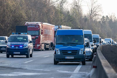 Autobahn A1 nach Verkehrsunfall zwei Stunden gesperrt FOKE-2021033007391936-040-Bearbeitet.jpeg