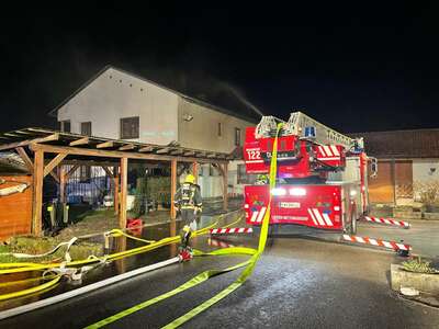 Neun Feuerwehren bei Wohnhausbrand in St. Marien bei Neuhofen im Einsatz 2021-04-05-20-32-44.jpeg