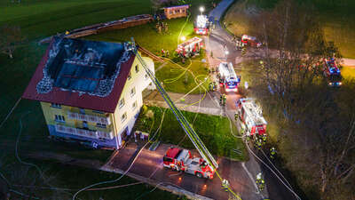 Großeinsatz der Feuerwehr bei Brand in Helfenberg DJI-0735-000-FOKE-2400-pixel-3.jpeg