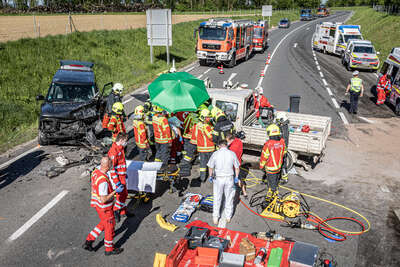 Schwerer Verkehrsunfall in Leonding BAYER-AB3-2249.jpeg