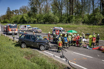 Schwerer Verkehrsunfall in Leonding BAYER-AB3-2198.jpeg
