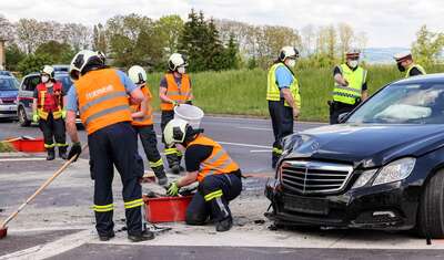 Unfall bei der Autobahnauffahrt Enns Ost 2015-05-15-VU-Enns-Draxler-7-von-8.jpeg