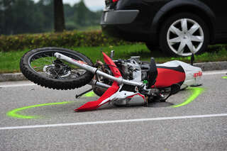Mit Moped gegen Auto gekracht moped-gegen-pkw__03.jpg