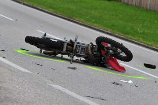 Mit Moped gegen Auto gekracht moped-gegen-pkw__06.jpg