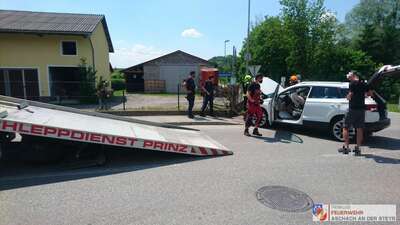 Verkehrsunfall Aufräumarbeiten in Aschach an der Steyr IMG-20210609-WA0012-pixelize.jpeg
