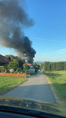 Großbrand bei Holzbaufirma in Waldburg 7CE8BE1E-183F-4132-9E47-DB5FBD120538.jpeg