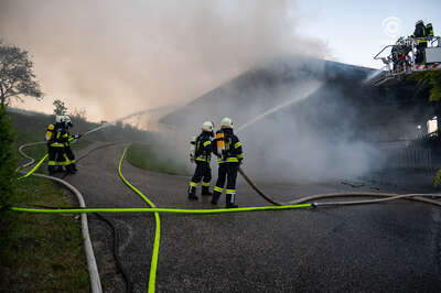 Großbrand bei Holzbaufirma in Waldburg FOKE-2021061620454484-041.jpeg