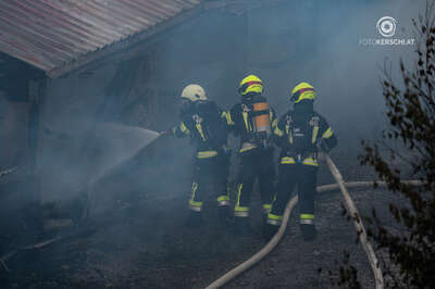 Großbrand bei Holzbaufirma in Waldburg FOKE-2021061621074517-060.jpeg
