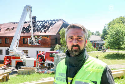 Neun Feuerwehren bei Dachstuhlbrand im Einsatz KASTNER-2021061714032133-024.jpeg