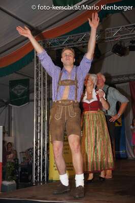 Erfolgreiches Volksfestwochenende in Freistadt volksfest-wahl-trachtenpaerchen_096.jpg