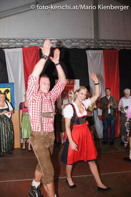Erfolgreiches Volksfestwochenende in Freistadt volksfest-wahl-trachtenpaerchen_167.jpg