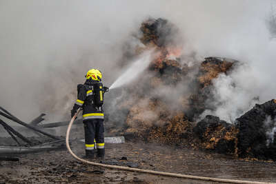 Großbrand auf Bauernhof in Nussbach BAYER-AB2-2807.jpg
