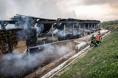 Großbrand auf Bauernhof in Nussbach BAYER-AB2-2876.jpg