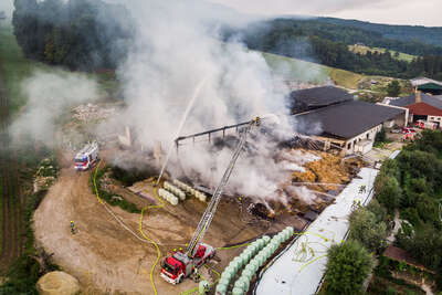 Großbrand auf Bauernhof in Nussbach BAYER-DJI-0684.jpg