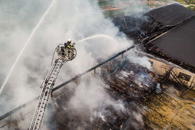 Großbrand auf Bauernhof in Nussbach BAYER-DJI-0710.jpg