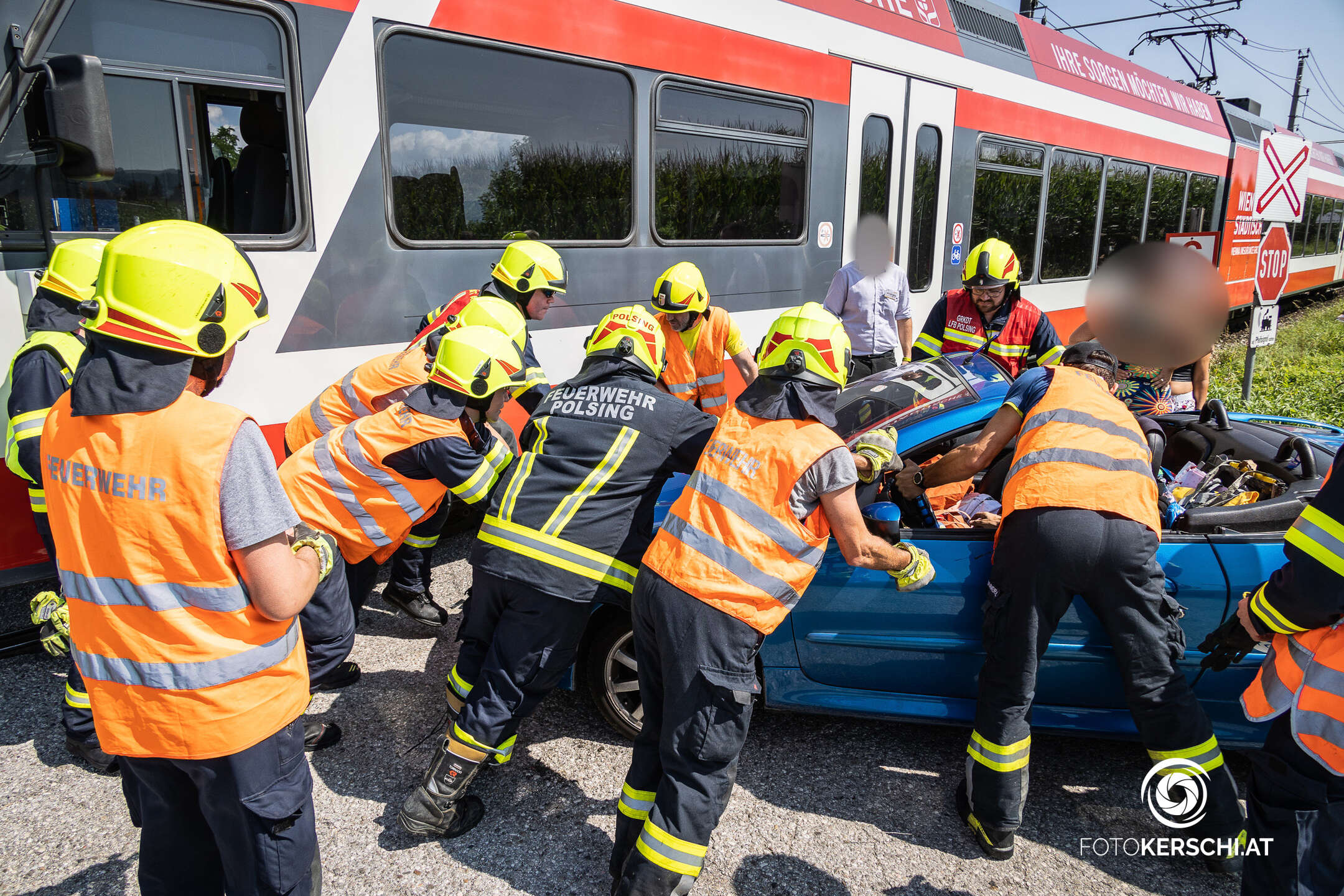 Crash auf Bahnübergang in Alkoven ging glimpflich aus