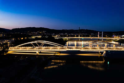 Neue Eisenbahnbrücke ist fertig FOKE-2021082520350170-053.jpg