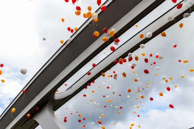 Neue Eisenbahnbrücke eröffnet BAYER-2021082810518448-330.jpg
