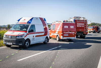 Fahrzeugüberschlag in Eferding fordert Schwerverletzten BAYER-AB2-4376.jpg