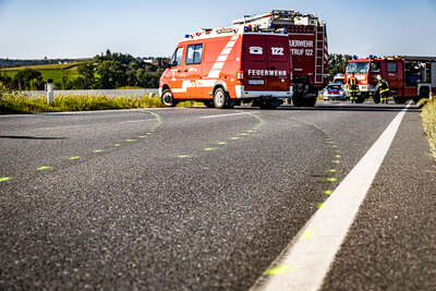 Fahrzeugüberschlag in Eferding fordert Schwerverletzten BAYER-AB2-4440.jpg